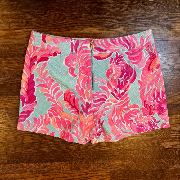 Lilly Pulitzer shorts - Picture 6 of 7